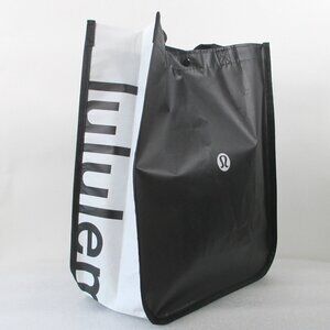 LARGE LULULEMON TOTE BAG